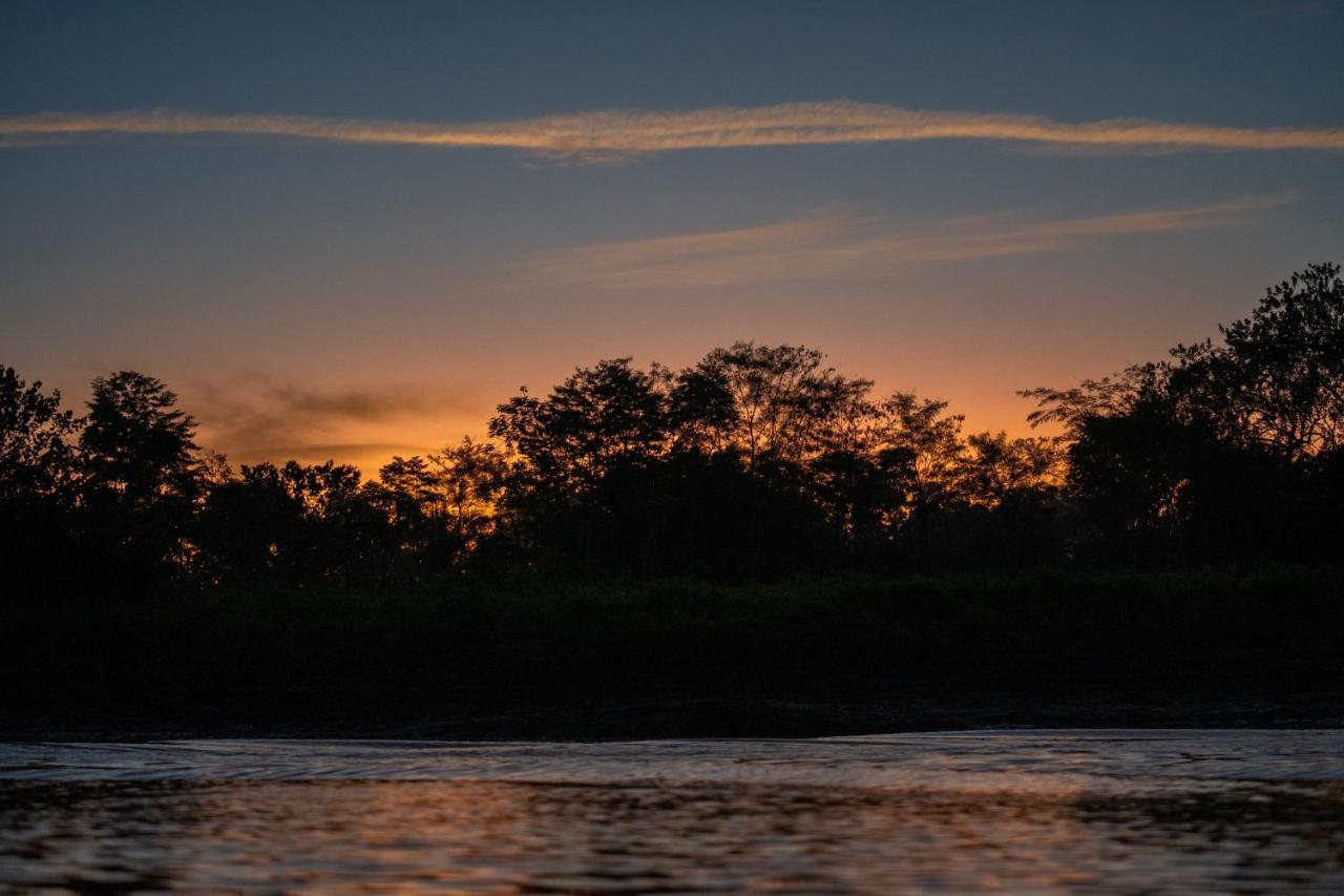 Aemak Iquitos Ecolodge Santa Clara 外观 照片